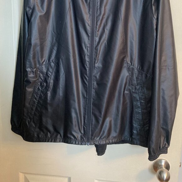 Womens Under Armour Fitted Running Jacket - NWT - Picture 16 of 16